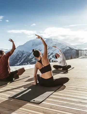 Yoga by Heberson