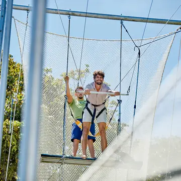 Flying trapeze & circus activities