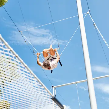 Flying trapeze & circus activities