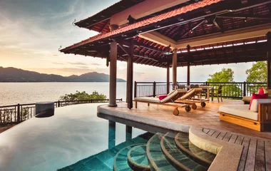 Terraço do quarto Villa em Seychelles com vista para o mar e piscina privativa