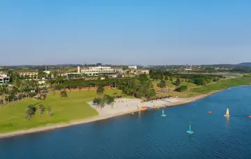 Lake Paradise