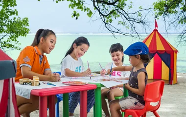 kids club, maldives, beach, child