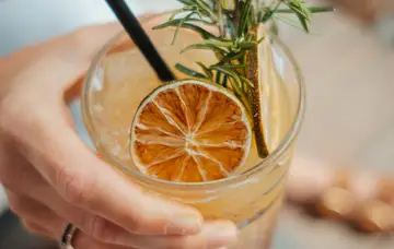 Food & Drinks