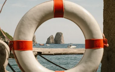 Croisière privée à Capri, entre falaises et mer azur