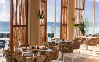 Oceanfront gourmet dining