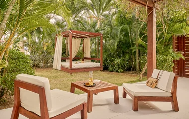 Zen oasis, jacuzzi