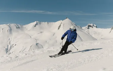 Skieur à La Rosière