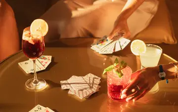 Restaurants & Bars