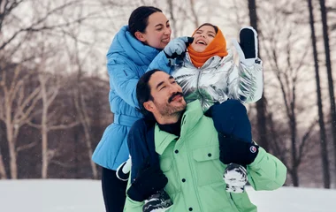Snowy family escape