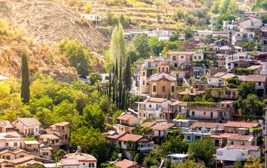 Fortifications vénitiennes, villas romaines, lieux de cultes byzantins