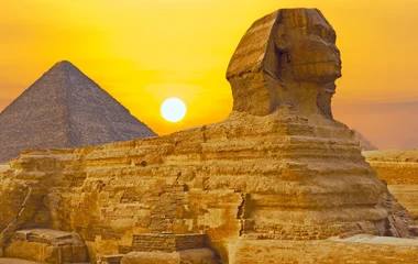 Le Sphinx et les pyramides de Gizeh : mystères pharaoniques