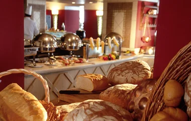 Pães em restaurante do Club Med.