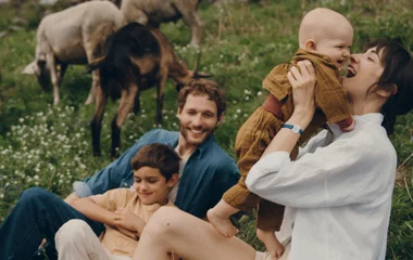famíia nos alpes europeus