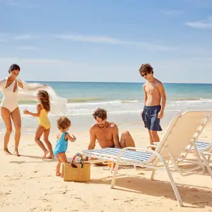 Família na praia