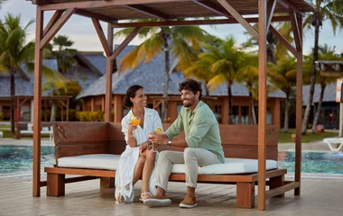 Pareja en el resort Trancoso.