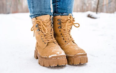 Botas beges.