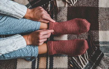 meia de lã vermelha