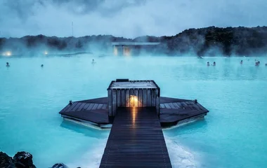 Fonte termal na Islândia.