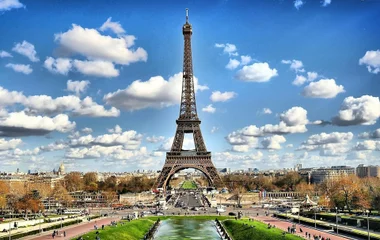 Paisagem da Torre Eiffel em Paris