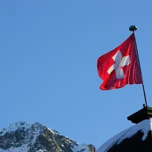 ponta de castela com bandeira da suíça