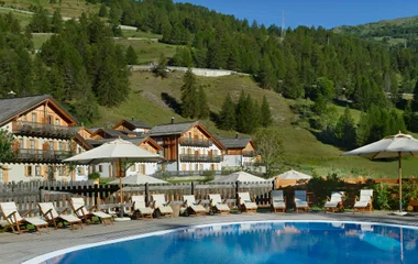 resort pragelato na itália no verão
