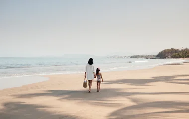 beach family ixtapa mexico