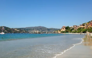 mexico beach Playa La Ropa Zihuatanejo