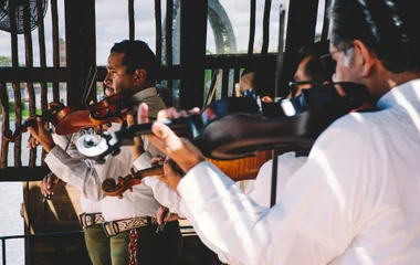 dia de los muertos mariachi music