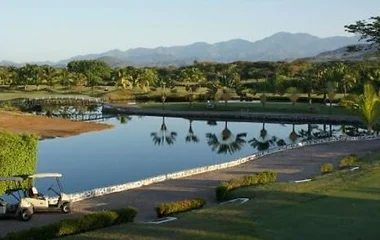 golf resort ixtapa