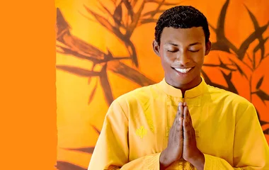 EMBRACE NEW ENCOUNTERS