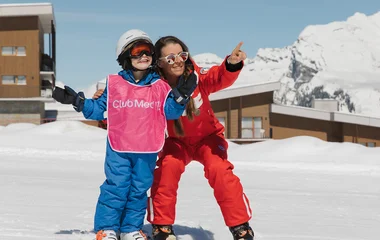 คลับสำหรับเด็ก คุณสมบัติและอุปกรณ์ - คลับเมด