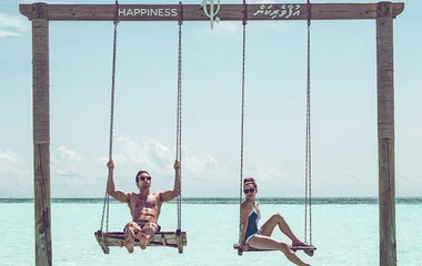 THE À LA CARTE HONEYMOON