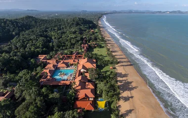 club med cherating beach, beach resorts in kuantan, beach in malaysia