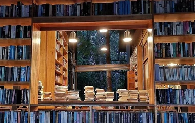 Booktree Library & Café