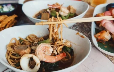 ร้านหมี่สะปำคุณยายเจียร ภูเก็ต