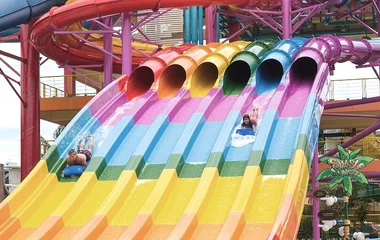 Spend an Epic Day at Splash Jungle Water Park