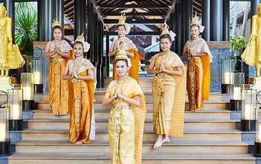 Immerse in the Thai Culture