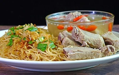 หมี่หุ้นบ๊ะฉ่าง