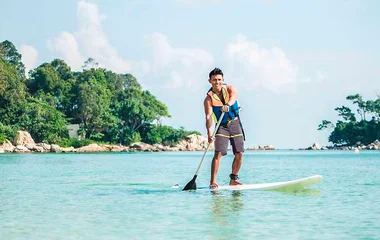 Paddle boarding in Ya Nui beach