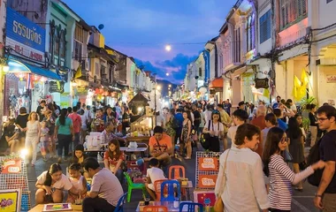 Immerse in the Thai Culture