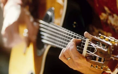 Make A Vacation Playlist On Your Vacation With Your Partner - Club Med Singapore