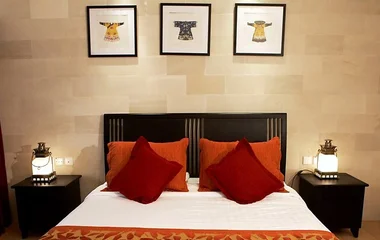 Use Cling-Wrap For Liquid Based Products Is A Simple Packing Hack To Make Travelling Easier - Club Med Singapore