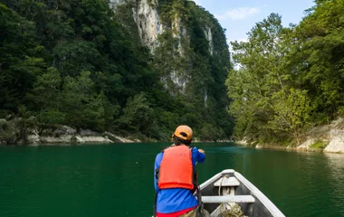 Boat in the Khao Sok national park