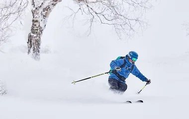 The soft and weightless powder snow in Kiroro is a huge attraction for skiers from all around the world.