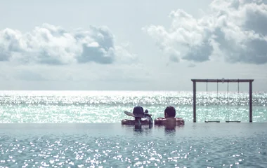 Island-Hopping