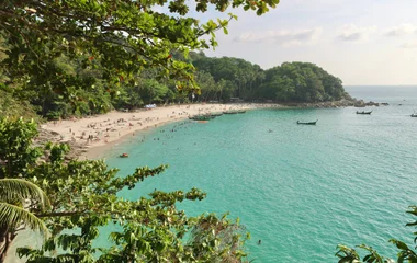 Side view of Moo Dee Bay in the Phi Phi Islands