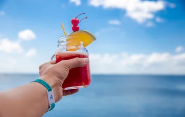 drink on the beach