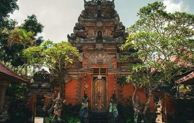 royal palace in ubud