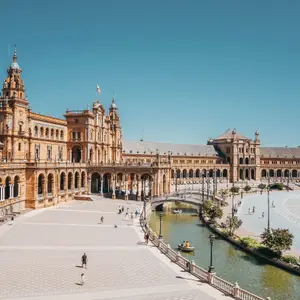 Wo kann man in Spanien mit Kindern Urlaub machen