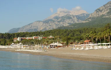 Gibt es in Antalya viele schöne Strände?